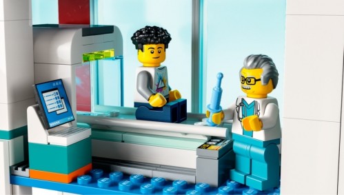 Lego Hospital 60330