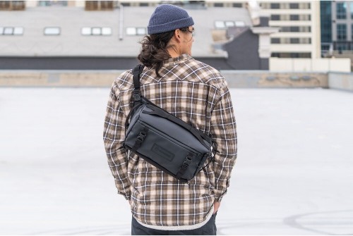 WANDRD Roam Sling 9
