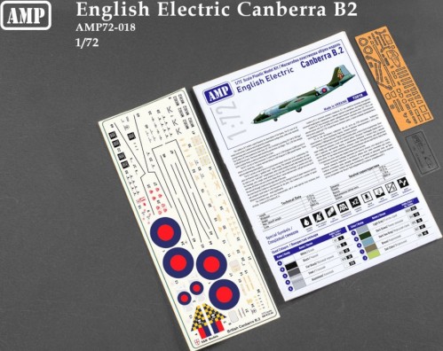 AMP English Electric Canberra B.2 (1:72)