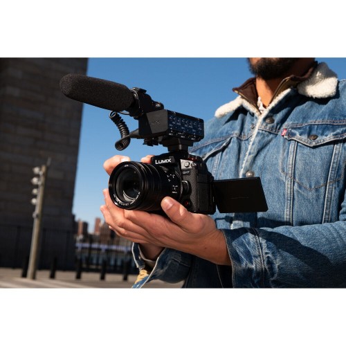 Panasonic DC-GH7 kit 12-60