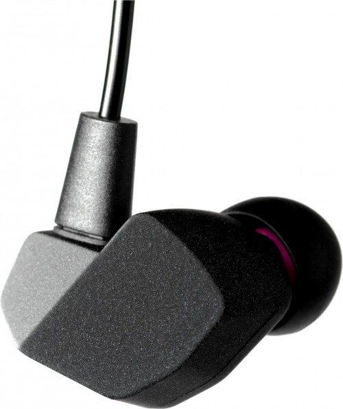 Final Audio Design A3000
