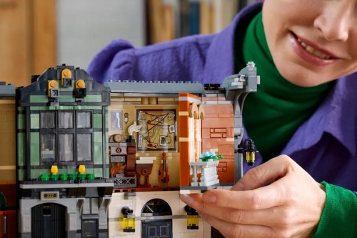 Lego Sherlock Holmes Book Nook 10351