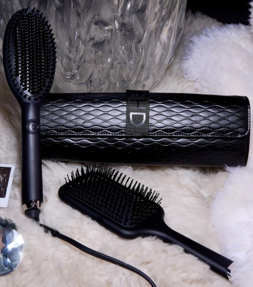 GHD Glide Smoothing Hot Brush Gift Set