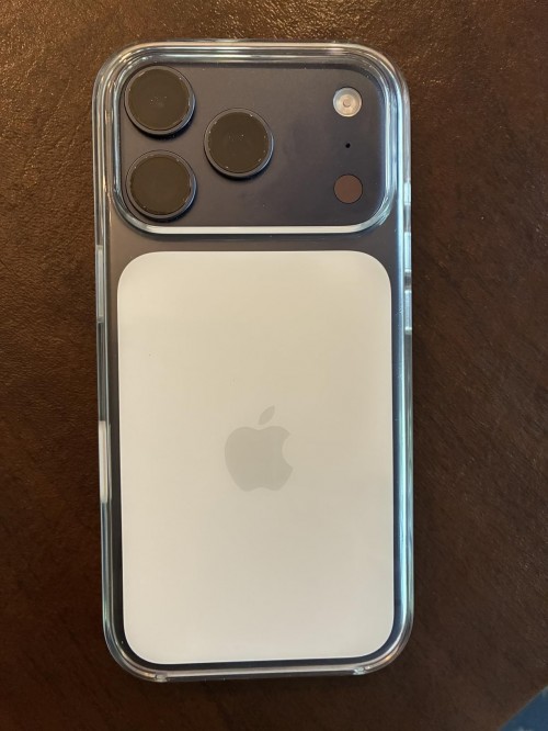 Apple Clear Case with MagSafe for iPhone 17 Pro Max