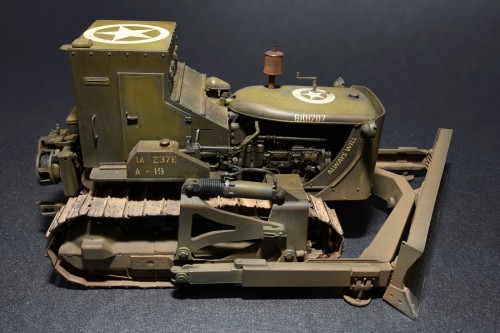 MiniArt U.S. Armoured Bulldozer (1:35)