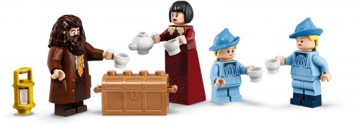 Lego Beauxbatons Carriage: Arrival at Hogwarts 75958