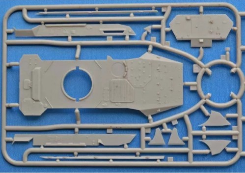 Ace 105mm Wheeled Tank Centauro B1 (1:72)