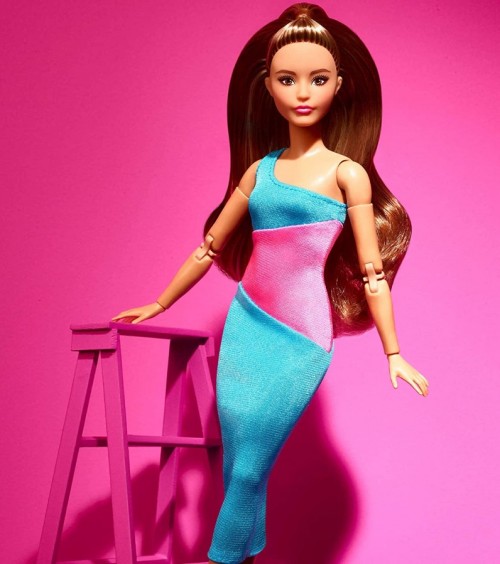 Barbie Looks HJW82