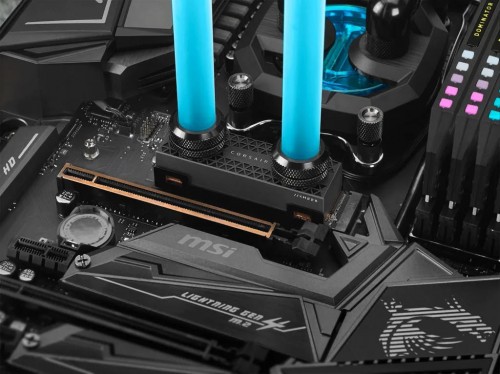 Corsair CSSD-F2000GBMP600PHXT