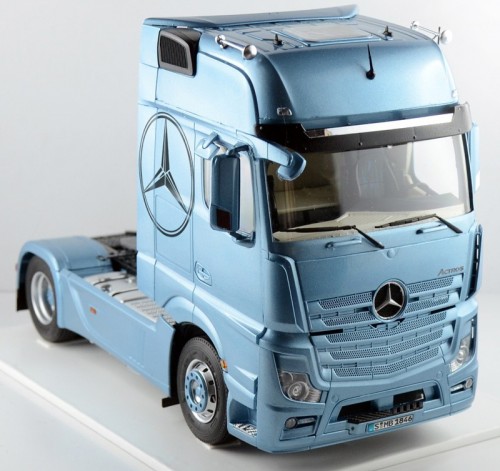 ITALERI Mercedes Benz Actros MP4 Gigaspace (1:24)