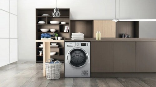 Hotpoint-Ariston NT M11 82SSK UK