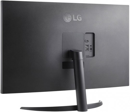 LG 32UR500