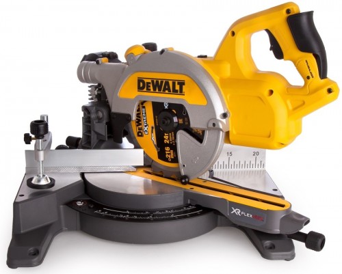 DeWALT DCS777N