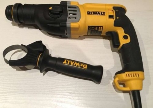 DeWALT D25143K