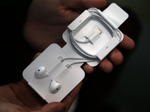Apple EarPods with Lightning Connector