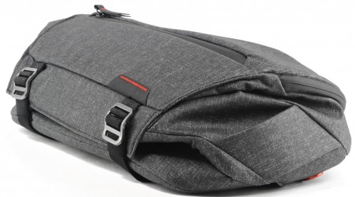 Peak Design Everyday Sling 10L