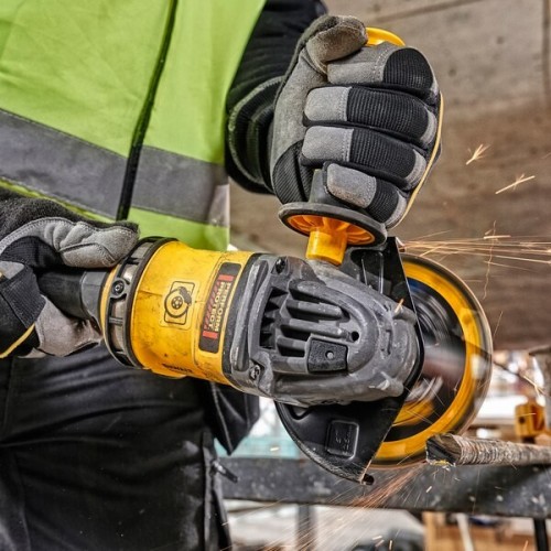 DeWALT DCG418T2