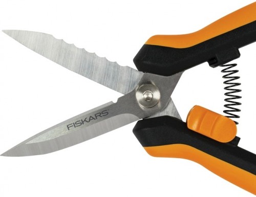 Fiskars Solid SP320