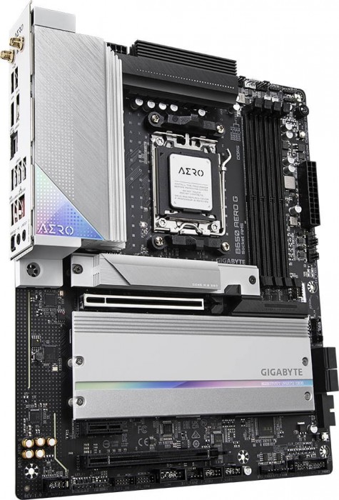 Gigabyte B650 AERO G