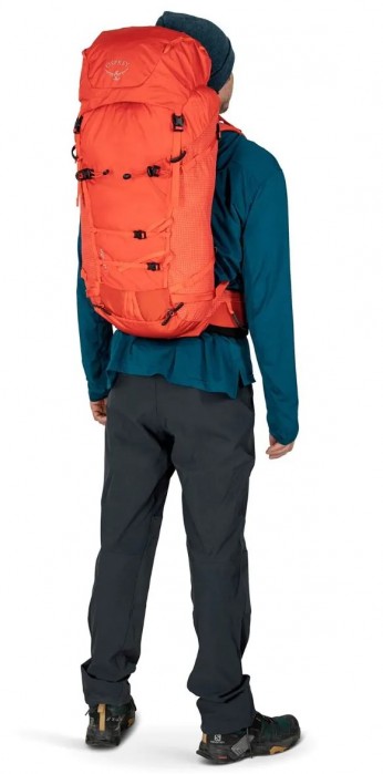 Osprey Mutant 38 M/L