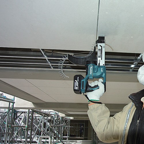 Makita DFR550RTJ