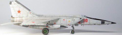 ICM MiG-25 RBT (1:72)