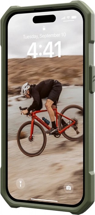 UAG Essential Armor with Magsafe for iPhone 15