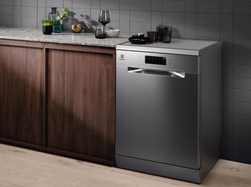 Electrolux ESM 48320 SX