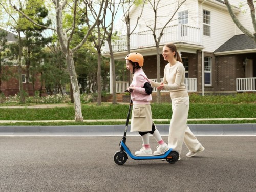 Ninebot eKickScooter C2 Lite