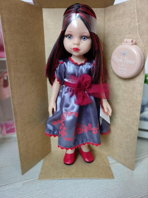 Paola Reina Estibaliz 04532