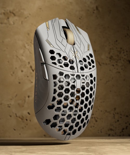 Finalmouse ULX Prophecy Medium