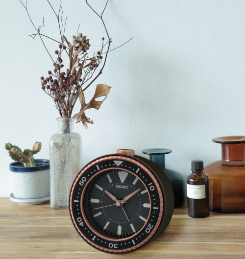 Seiko QHE184