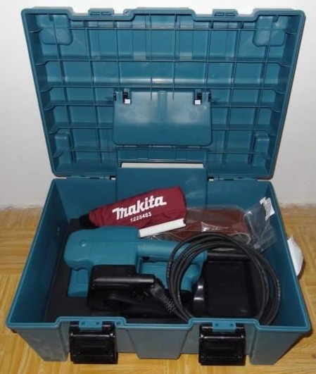 Комплектация Makita 9911K