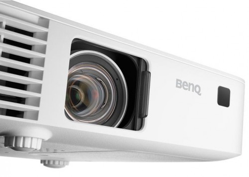 Проектор BenQ CH100