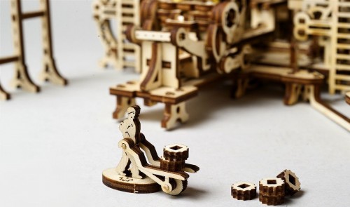 UGears Robot Factory 70039