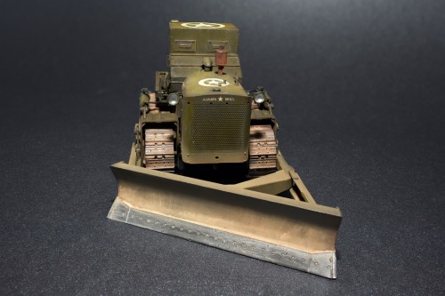 MiniArt U.S. Armoured Bulldozer (1:35)