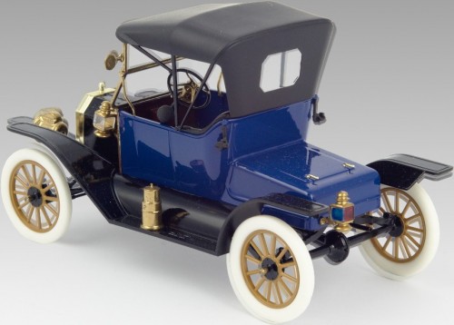 ICM Model T 1913 Roadster (1:24)