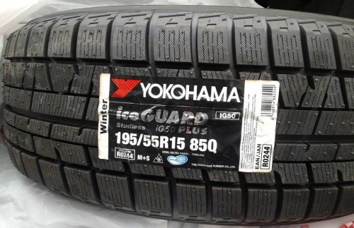 Yokohama Ice Guard Studless IG50 Plus