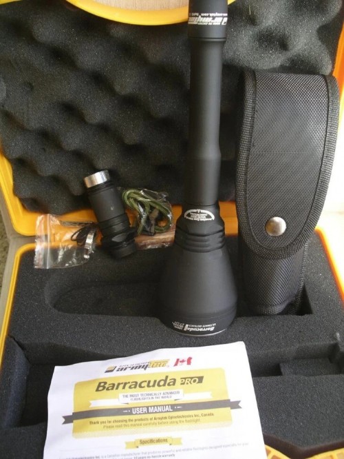 ArmyTek Barracuda Pro v2 XHP35 HI Warm