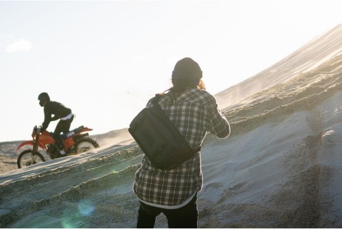 WANDRD Roam Sling 9