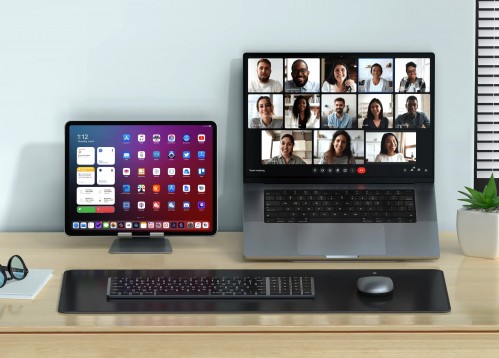 Satechi Vegan-Leather Premium Desk Mat