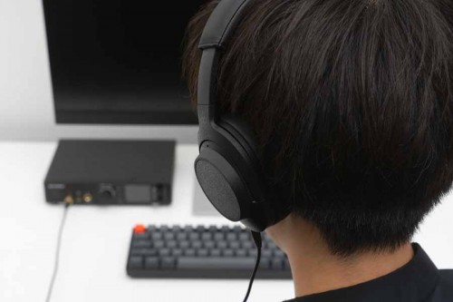 Final Audio Design UX5000