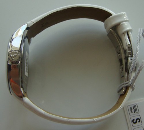 TISSOT T035.210.16.011.00