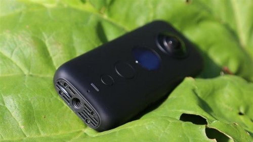 Insta360 One X