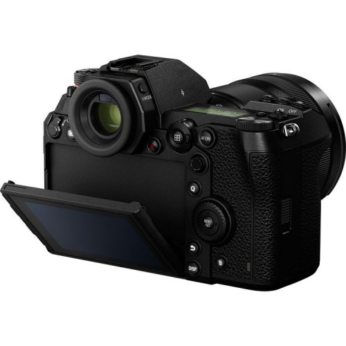 Panasonic DC-S1R
