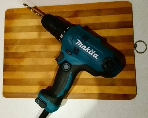 Makita DF0300