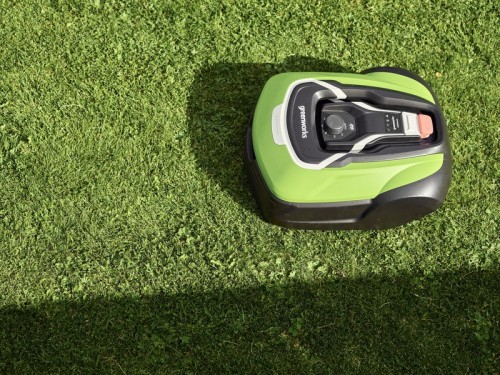 Greenworks Optimow 10