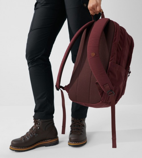 FjallRaven Raven 28