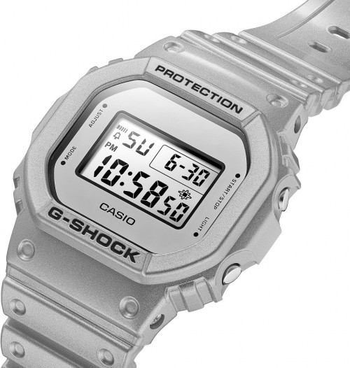 Casio G-Shock DW-5600FF-8