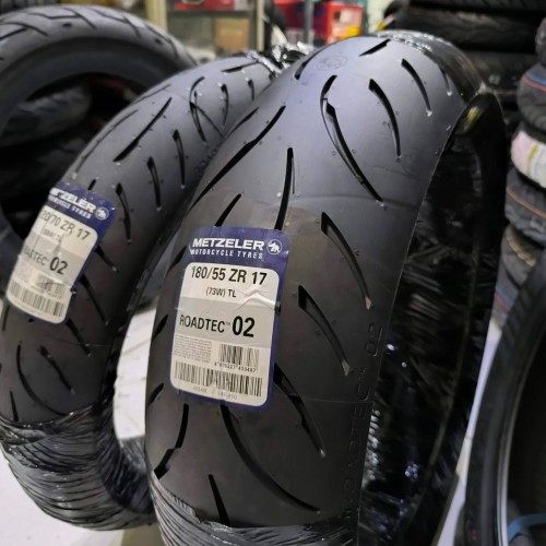 Metzeler Roadtec 02